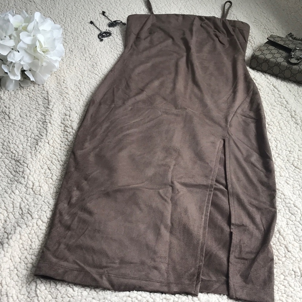 Dress 👗 - Picture 3 of 5